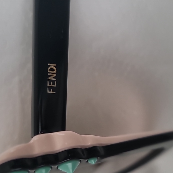 NWT Fendi Sunglasses - Picture 4 of 11